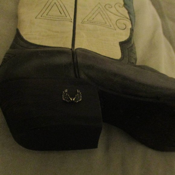 EIGHT SECOND ANGEL ~ COWGIRL WESTERN BOOTS ~ 6 ~ EMBROIDERY ~ LOGO ~ DISTRESSED - Picture 11 of 12
